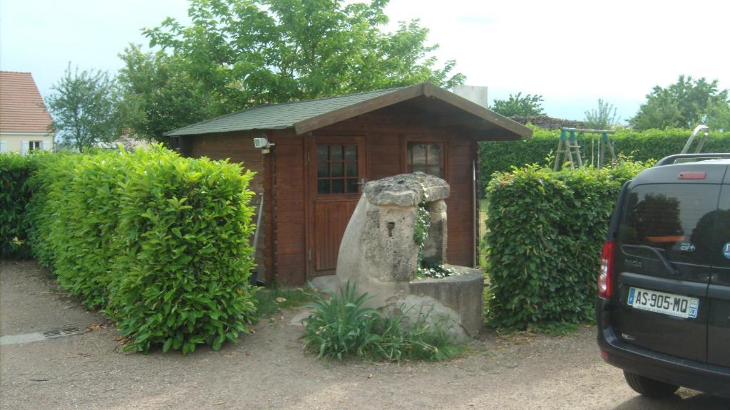 Auberge Les Muriers La Ferté-Hauterive 외부 사진